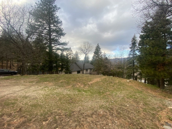 30223 Gremlin Court, Running Springs, CA 92382