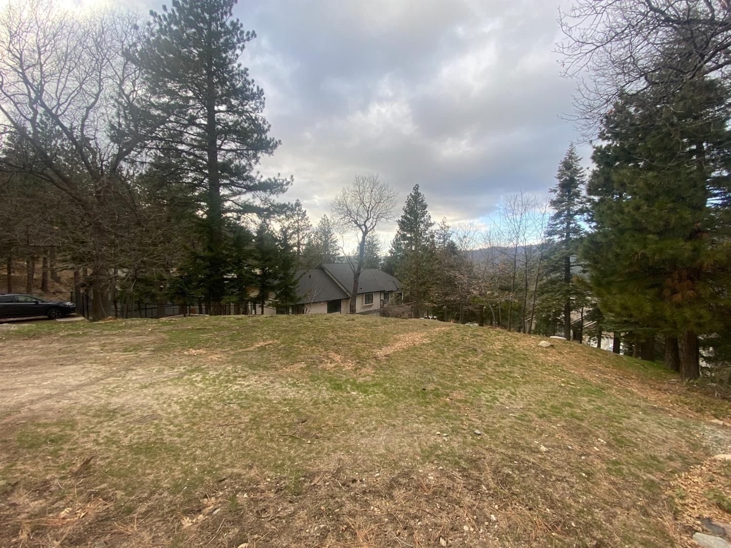 30223 Gremlin Court, Running Springs, CA 92382