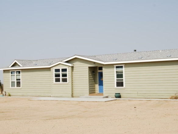 5956 Del Rosa Road, Phelan, CA 92371