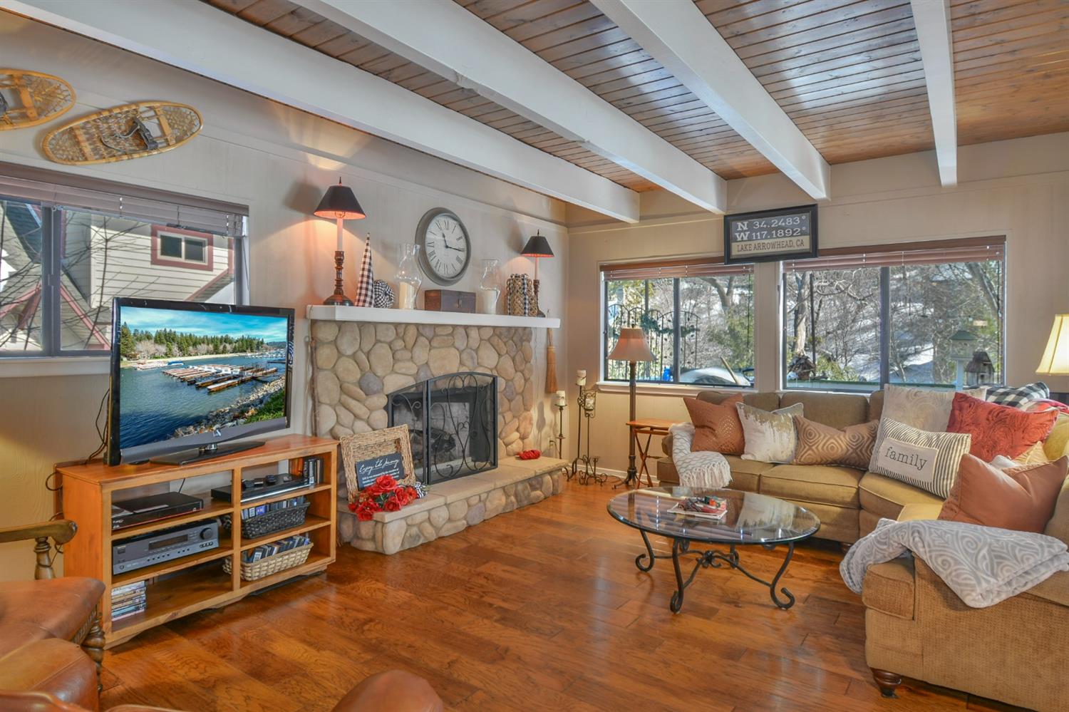 1399 Regina Dr Drive, Lake Arrowhead, CA 92352
