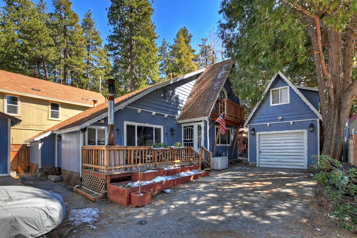 207 Hwy 138, Crestline, CA 92325