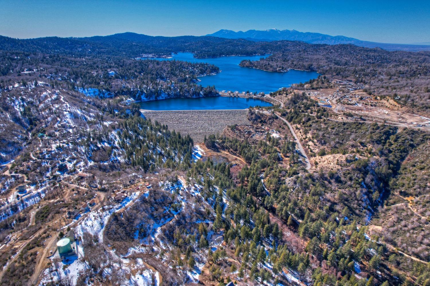 606 Acacia Road, Cedar Glen, CA 92321