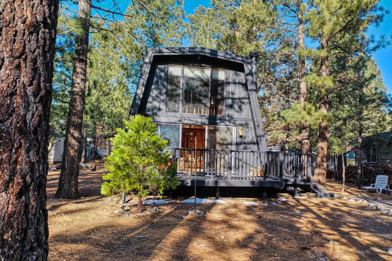 1125 Pine Lane, Big Bear City, CA 92314