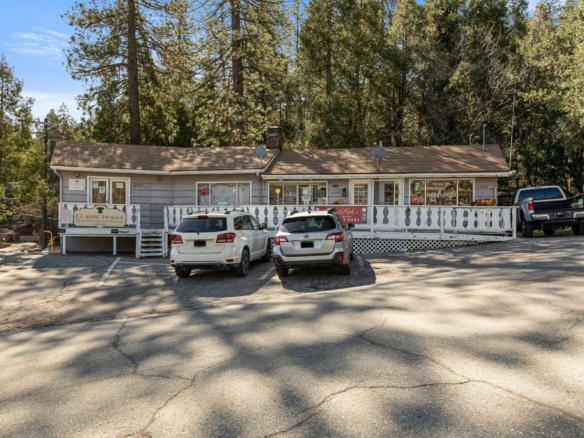 23725 Pioneer Camp Road, Crestline, CA 92325