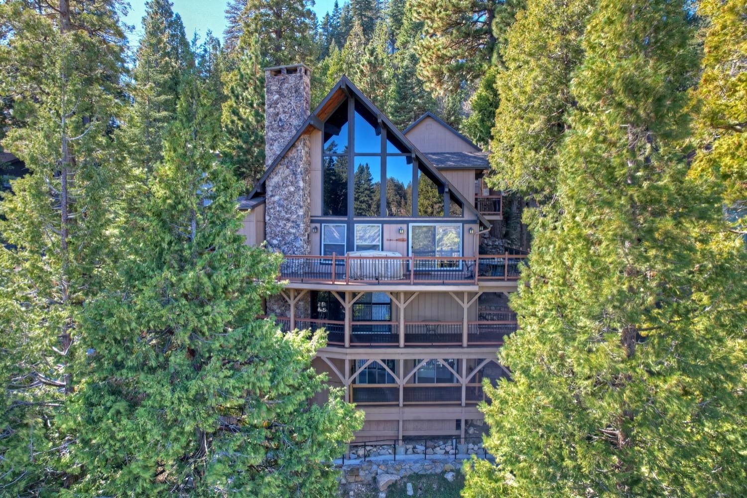 27367 North North Bay Road, Lake Arrowhead, CA 92352