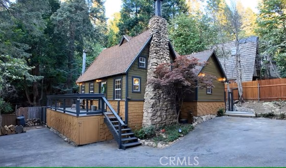 810 Lake Drive, Lake Arrowhead, CA 92352
