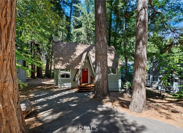 27828 Rainbow Drive, Lake Arrowhead, CA 92352