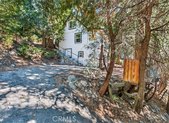 23740 Skyland, Crestline, CA 92325