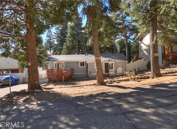 31435 Oakleaf, Running Springs, CA 92382