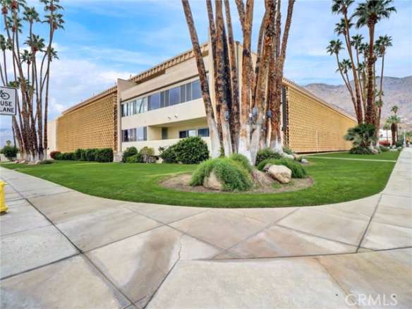 277 E Alejo Road #214, Palm Springs, CA 92262