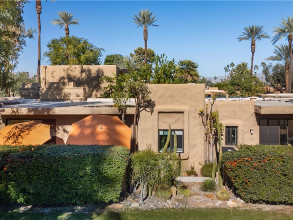 4891 N Winners Circle #D, Palm Springs, CA 92264