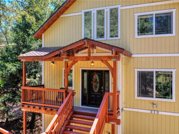 319 Triangle Nook Road, Cedarpines Park, CA 92322