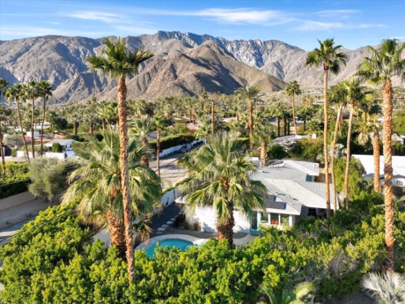 400 W Via Escuela, Palm Springs, CA 92262