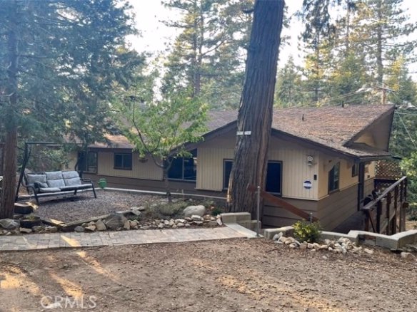 1063 Calanda Drive, Crestline, CA 92325