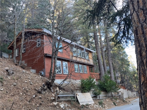 28387 Larchmont, Lake Arrowhead, CA 92352