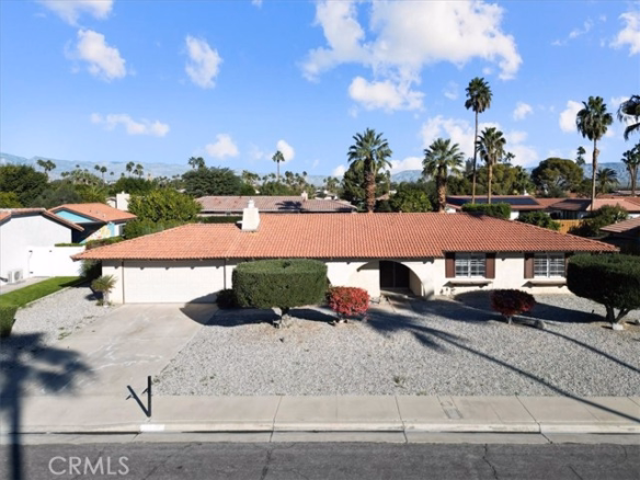 2250 Tamarisk, Palm Springs, CA 92262