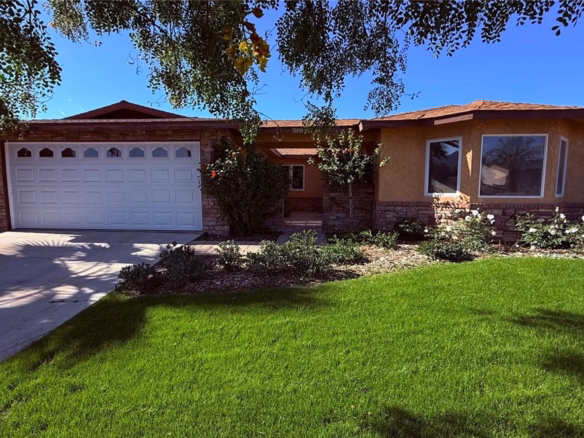76690 Oklahoma, Palm Desert, CA 92211