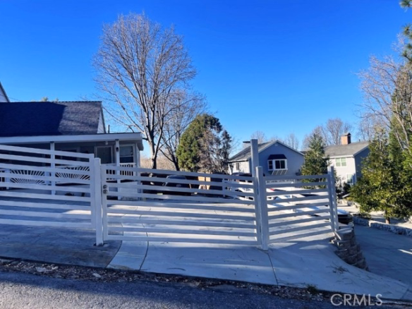 1350 Oak, Lake Arrowhead, CA 92352