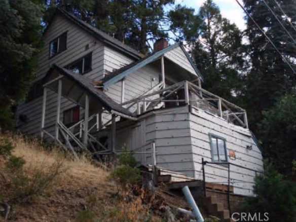 113 Fremont Road, Lake Arrowhead, CA 92352