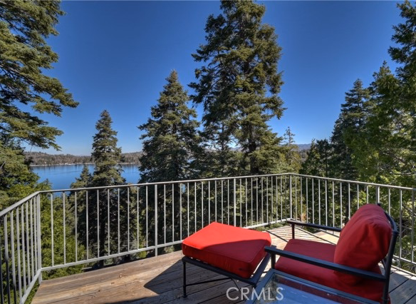 319 Mittry Lane, Lake Arrowhead, CA 92352