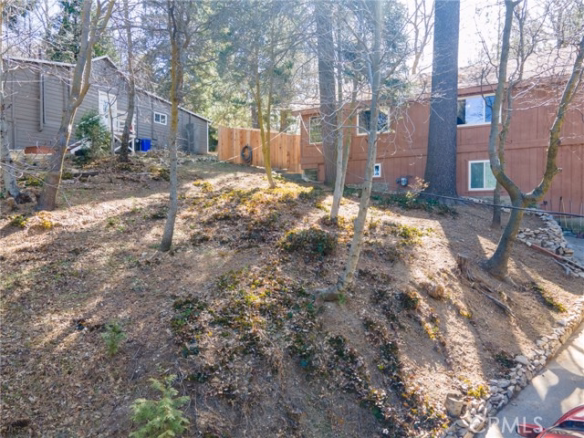 22945 Redwood Way, Crestline, CA 92325