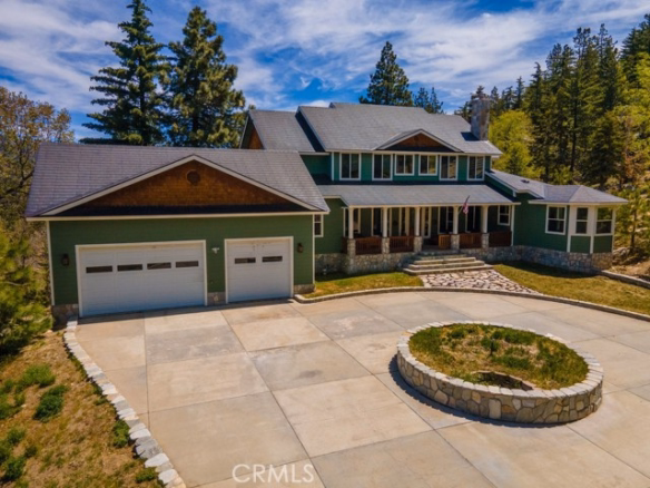 32557 Pine Cone Ct A&B, Running Springs, CA 92382