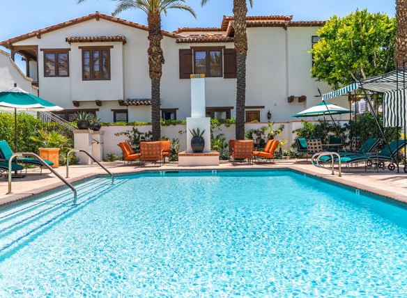 233 Calle La Soledad, Palm Springs, CA 92262
