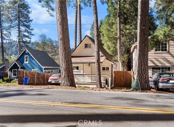22904 Waters, Crestline, CA 92325