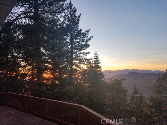 30906 Live Oak, Running Springs, CA 92382