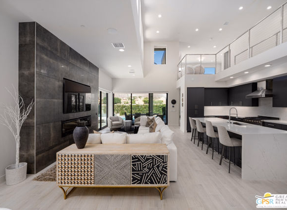 217 Vista Terrace, Palm Springs, CA 92262