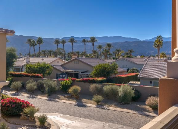 2084 Via Alba, Palm Desert, CA 92260