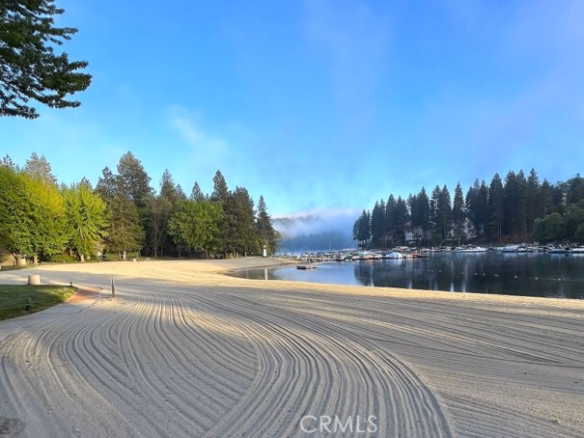 27657 Peninsula Drive #106, Lake Arrowhead, CA 92352