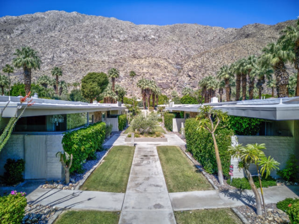 555 W Baristo Road ##6, Palm Springs, CA 92262
