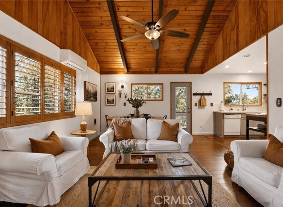 176 Fir Terrace, Cedar Glen, CA 92321