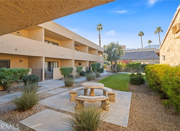 5300 E Waverly Dr. #M4115, Palm Springs, CA 92264