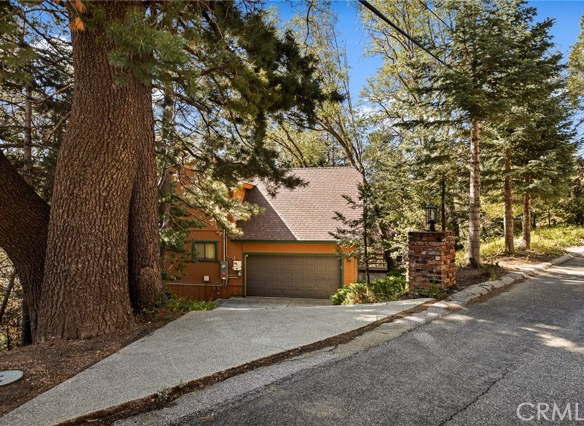 109 Old Toll, Blue Jay, CA 92317