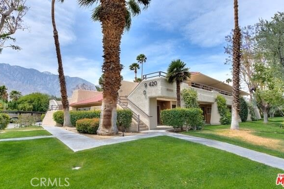 420 N Villa Court #211, Palm Springs, CA 92262