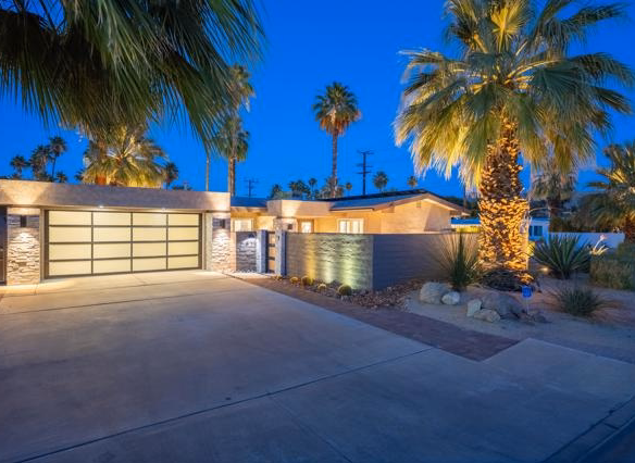 696 S Warm Sands Drive, Palm Springs, CA 92264
