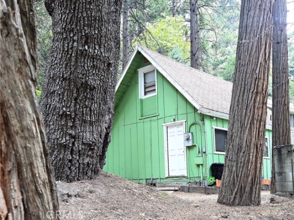 26968 State Highway 189, Blue Jay, CA 92317