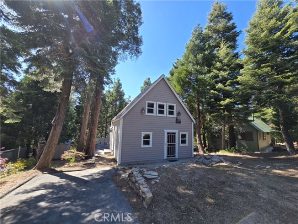 26058 Fire Hall Loop, Twin Peaks, CA 92391