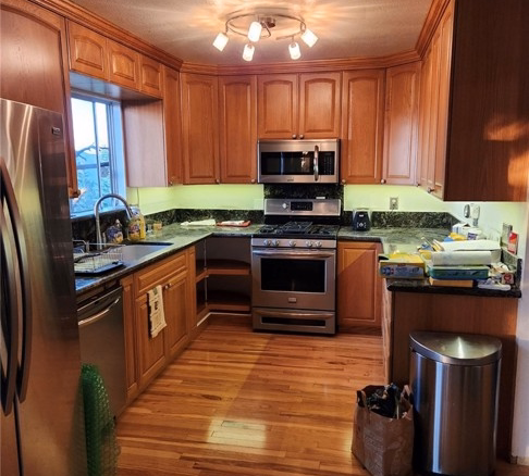 24066 Lakeview Drive, Crestline, CA 92325