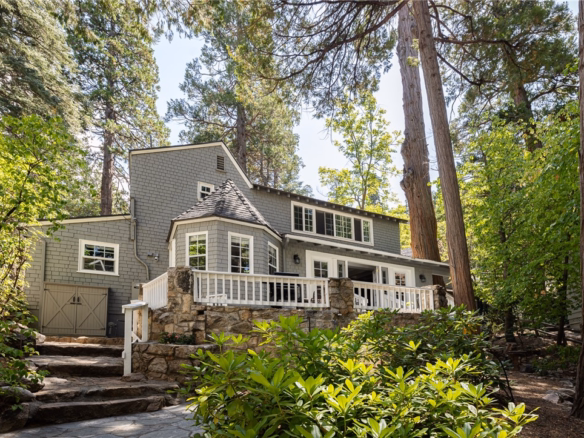 27844 Greenway Drive, Lake Arrowhead, CA 92352