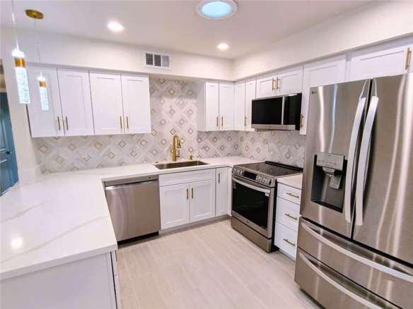 3028 Sunflower Circle E, Palm Springs, CA 92262