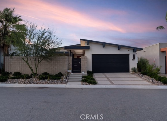 484 Fountain, Palm Springs, CA 92262
