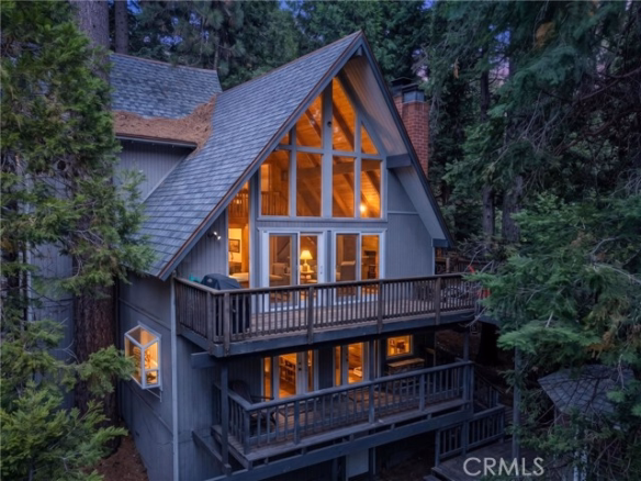 422 Klamath, Lake Arrowhead, CA 92352