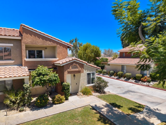 386 Tava Lane, Palm Desert, CA 92211