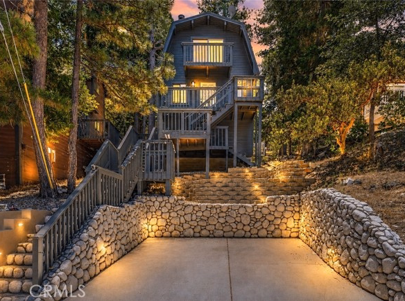 27067 Overlook Lane, Lake Arrowhead, CA 92352