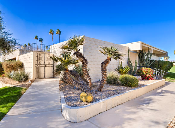 399 Desert Lakes Drive, Palm Springs, CA 92264