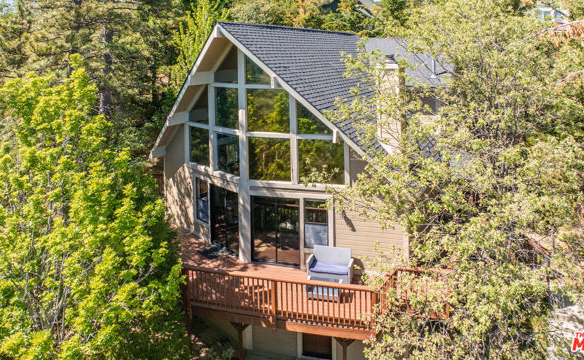 743 Bishorn Drive, Lake Arrowhead, CA 92352
