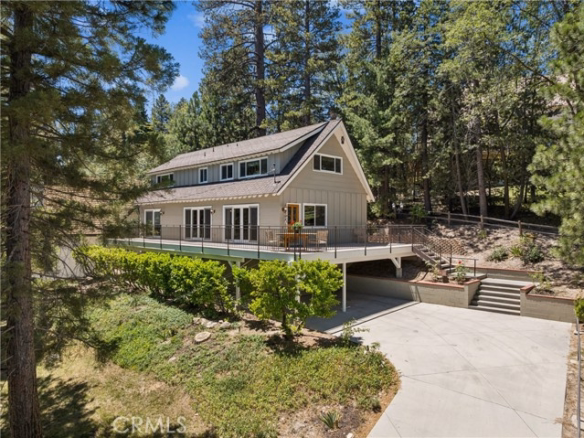 27711 Hamiltair Drive, Lake Arrowhead, CA 92352